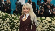 Sabrina made her third gala appearance (Image via Dimitrios Kambouris/Getty Images)
